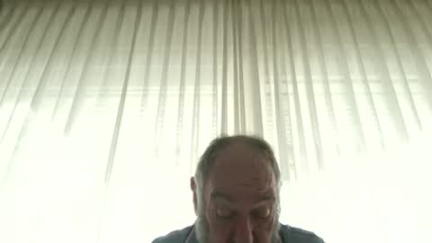 Snapshot of fredaldavid chatting on December 17, 11:28 am David Fredal online show from December 17, 11:28 am