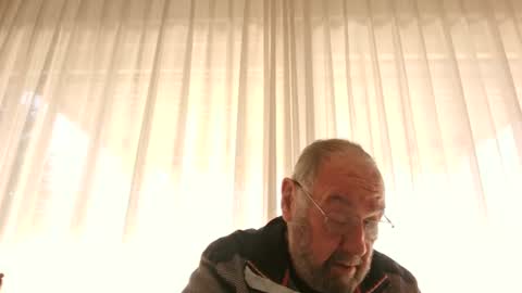 Snapshot of fredaldavid chatting on January 13, 10:47 am David Fredal online show from January 13, 10:47 am