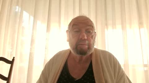 Snapshot of fredaldavid chatting on January 15, 9:02 am David Fredal online show from January 15, 9:02 am