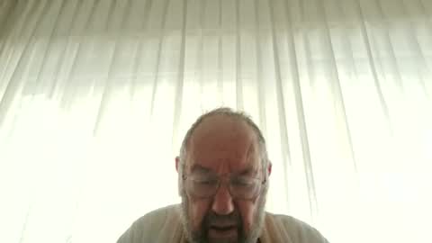 Snapshot of fredaldavid chatting on January 23, 9:39 am David Fredal online show from January 23, 9:39 am