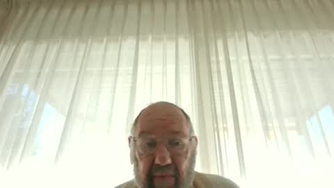 Snapshot of fredaldavid chatting on January 26, 9:51 am David Fredal online show from January 26, 9:51 am