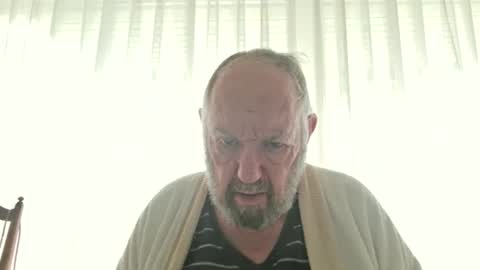 Snapshot of fredaldavid chatting on October 15, 8:03 am David Fredal online show from October 15, 8:03 am