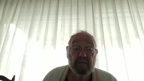 Snapshot of fredaldavid chatting on October 18, 7:53 am David Fredal online show from October 18, 7:53 am