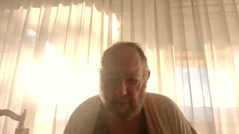 Snapshot of fredaldavid chatting on October 28, 7:23 am David Fredal online show from October 28, 7:23 am