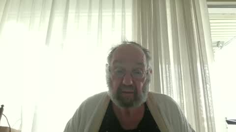 Snapshot of fredaldavid chatting on November 15, 9:39 am David Fredal online show from November 15, 9:39 am