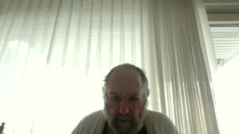 Snapshot of fredaldavid chatting on November 23, 9:42 am David Fredal online show from November 23, 9:42 am