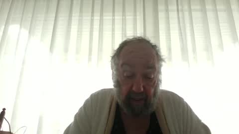 Snapshot of fredaldavid chatting on December 3, 9:40 am David Fredal online show from December 3, 9:40 am