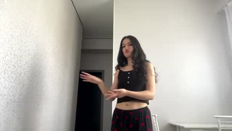 Mia online show from June 26, 5:56 am