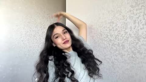 Mia online show from July 6, 5:04 am