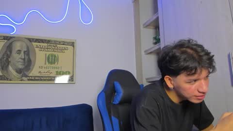 Snapshot of fredd_cs chatting on November 6, 9:48 pm fredd_cs online show from November 6, 9:48 pm