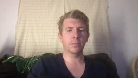 Snapshot of freddyfootball chatting on June 11, 11:14 pm Freddy Foot Balls online show from June 11, 11:14 pm