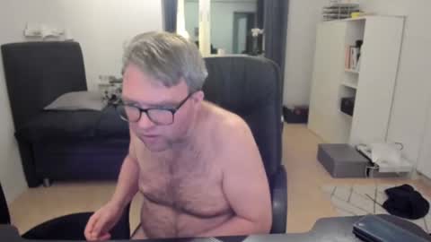 Snapshot of fredrik386959 chatting on January 26, 6:27 pm Fredrik online show from January 26, 6:27 pm