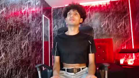 Snapshot of fredy_bell01 chatting on March 6, 6:16 pm fredy_bell01 online show from March 6, 6:16 pm