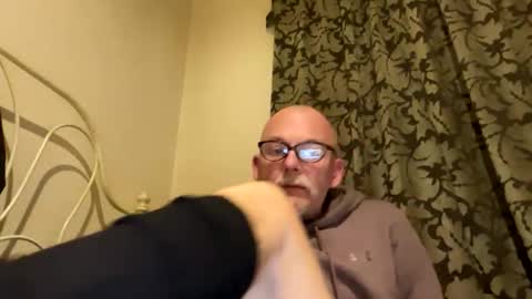 Snapshot of free4haul chatting on February 15, 9:19 am free4haul online show from February 15, 9:19 am