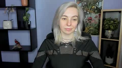 Snapshot of freeanne chatting on May 19, 7:26 am Anne online show from May 19, 7:26 am