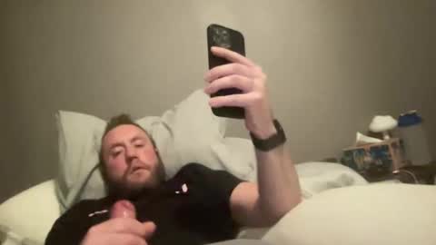 Snapshot of freestyleneary1989 chatting on February 11, 2:46 am Uncutforyou online show from February 11, 2:46 am