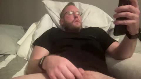 Snapshot of freestyleneary1989 chatting on March 5, 4:45 am Uncutforyou online show from March 5, 4:45 am