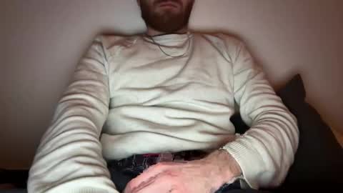 Snapshot of freevechno128 chatting on February 23, 11:36 pm freevechno128 online show from February 23, 11:36 pm