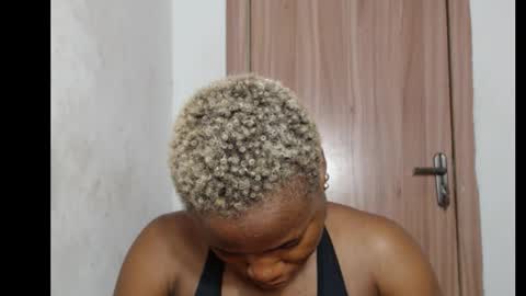 frekkymorelle online show from September 23, 5:10 am