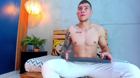 Xavier online show from January 8, 1:11 am