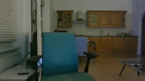 Snapshot of frenchbdmaninlondon chatting on December 2, 4:42 pm Horny Paul online show from December 2, 4:42 pm