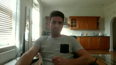 Snapshot of frenchbdmaninlondon chatting on December 16, 1:00 pm Horny Paul online show from December 16, 1:00 pm