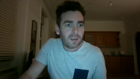 Snapshot of frenchbdmaninlondon chatting on December 17, 8:43 pm Horny Paul online show from December 17, 8:43 pm