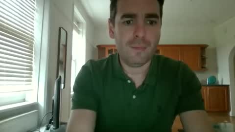 Snapshot of frenchbdmaninlondon chatting on December 20, 1:54 pm Horny Paul online show from December 20, 1:54 pm