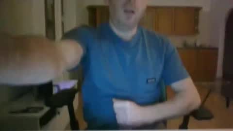 Snapshot of frenchbdmaninlondon chatting on December 26, 8:32 pm Horny Paul online show from December 26, 8:32 pm