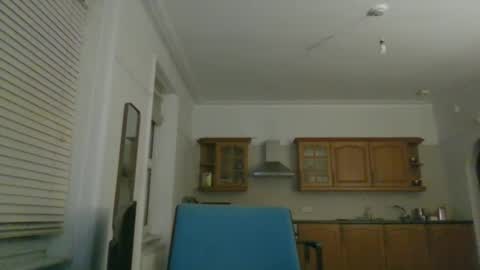 Snapshot of frenchbdmaninlondon chatting on December 31, 7:18 pm Horny Paul online show from December 31, 7:18 pm