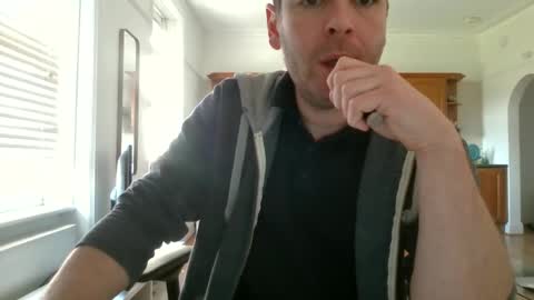 Snapshot of frenchbdmaninlondon chatting on January 9, 11:25 am Horny Paul online show from January 9, 11:25 am