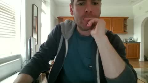 Snapshot of frenchbdmaninlondon chatting on January 10, 10:50 am Horny Paul online show from January 10, 10:50 am