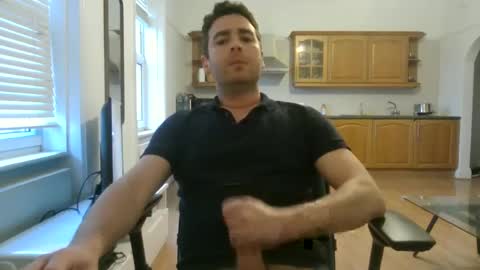 Snapshot of frenchbdmaninlondon chatting on January 16, 3:46 pm Horny Paul online show from January 16, 3:46 pm