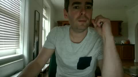 Snapshot of frenchbdmaninlondon chatting on January 22, 2:46 pm Horny Paul online show from January 22, 2:46 pm