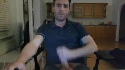 Snapshot of frenchbdmaninlondon chatting on March 4, 9:32 pm Horny Paul online show from March 4, 9:32 pm