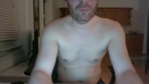 Snapshot of frenchbdmaninlondon chatting on March 10, 8:45 pm Horny Paul online show from March 10, 8:45 pm