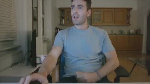 Snapshot of frenchbdmaninlondon chatting on September 9, 10:20 pm Horny Paul online show from September 9, 10:20 pm