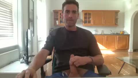 Snapshot of frenchbdmaninlondon chatting on September 16, 2:29 pm Horny Paul online show from September 16, 2:29 pm