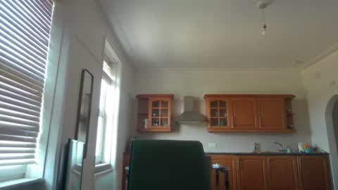 Snapshot of frenchbdmaninlondon chatting on September 30, 10:31 am Horny Paul online show from September 30, 10:31 am