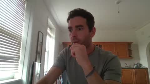 Snapshot of frenchbdmaninlondon chatting on October 1, 12:11 pm Horny Paul online show from October 1, 12:11 pm