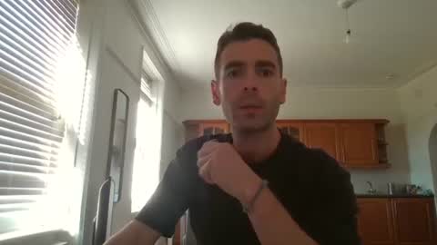 Snapshot of frenchbdmaninlondon chatting on October 6, 11:40 am Horny Paul online show from October 6, 11:40 am