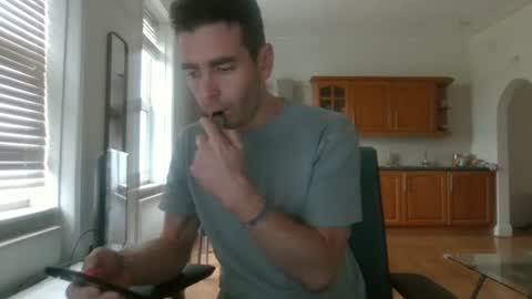 Snapshot of frenchbdmaninlondon chatting on October 15, 3:01 pm Horny Paul online show from October 15, 3:01 pm