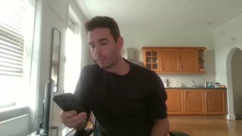 Snapshot of frenchbdmaninlondon chatting on October 28, 12:52 pm Horny Paul online show from October 28, 12:52 pm