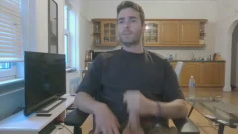 Horny Paul online show from October 31, 4:30 pm