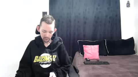 Thomas y Sophia online show from February 16, 11:49 am