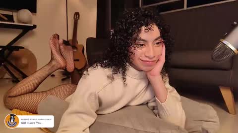 Snapshot of fresatanica chatting on March 7, 2:46 am Vale online show from March 7, 2:46 am