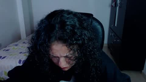 Louise  online show from January 27, 4:09 am