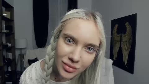 Freya online show from February 2, 7:12 pm