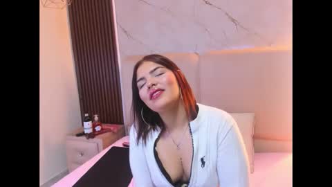 FreyaHL online show from March 21, 4:54 pm