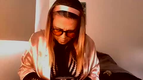 Snapshot of freyaluxx3 chatting on July 25, 8:39 pm freyaluxx3 online show from July 25, 8:39 pm